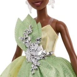 Disney Princess Tiana Collector 100 Platinum -Disney GUEST aa4e00e9 4eef 46d5 85eb 0bfcf8084acd
